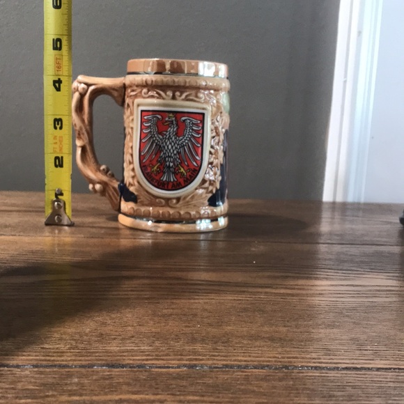 German stein beer mug FRANKFURT AM MAIN ( has a small chip near bottom) - Picture 8 of 9